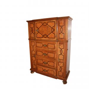 Credenza Stile Biedermeier in Legno di Olmo Nord Europa XIX secolo